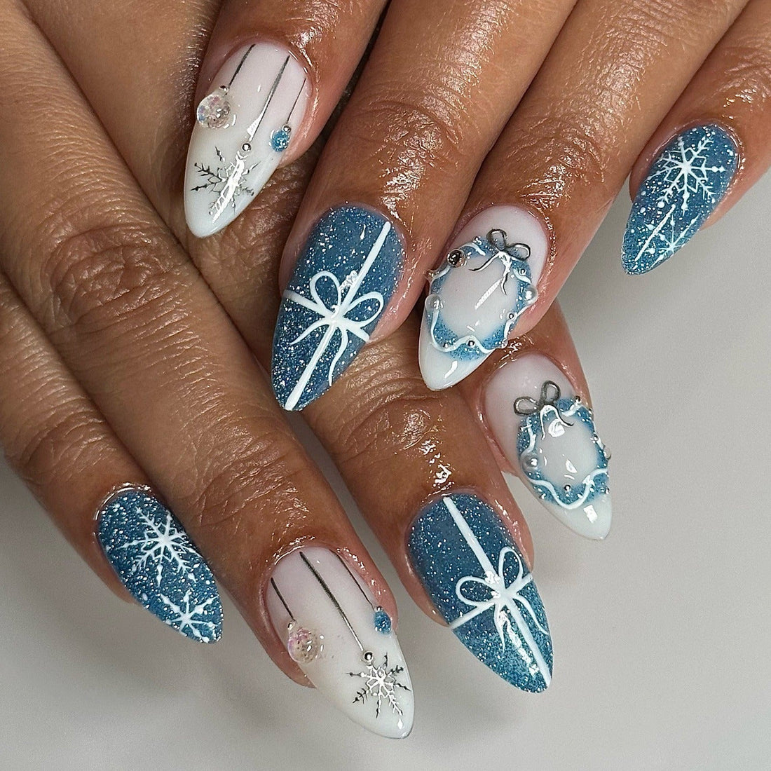 15 Bold Blue Christmas Nail Ideas for the Season