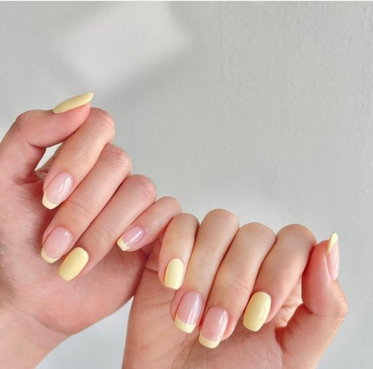 15 Trendy Yellow Coffin Nails 2026