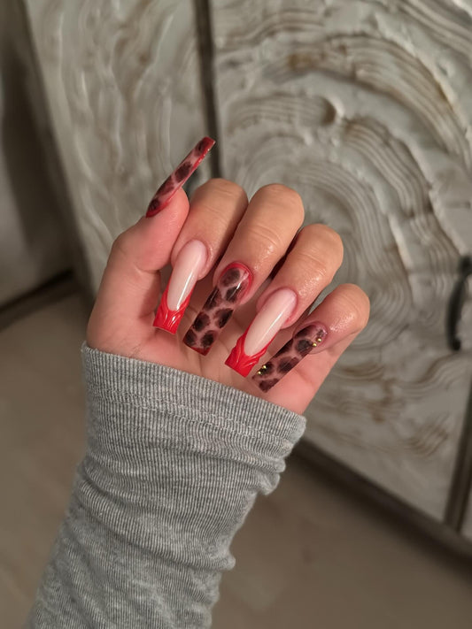 15 Black Valentine Nail Ideas You’ll See Everywhere in 2026