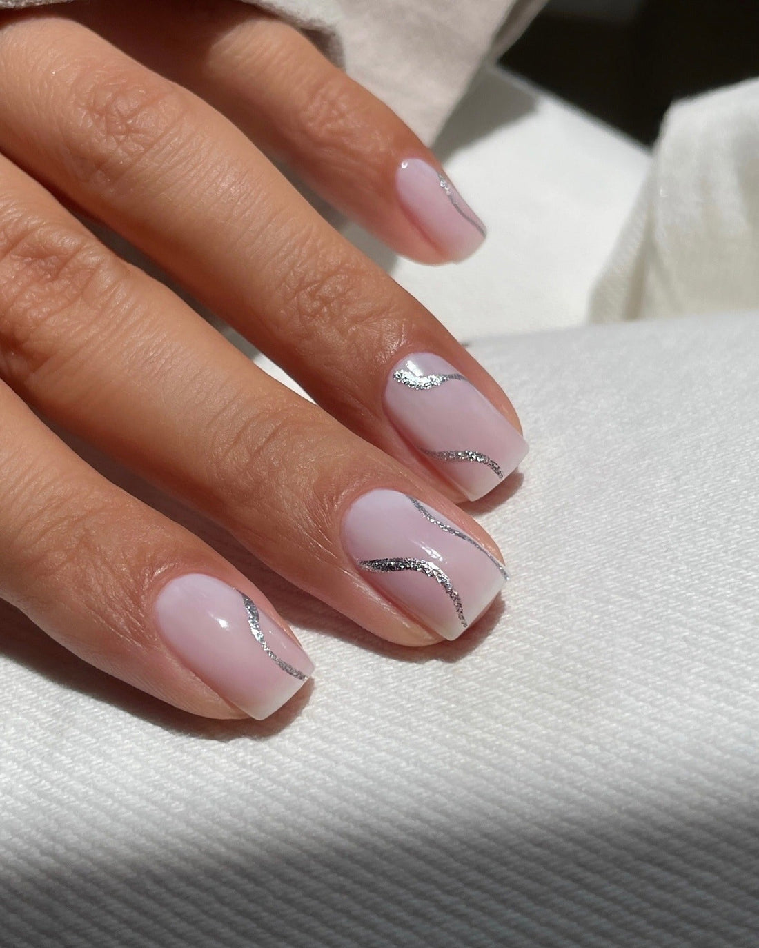 15 Stunning Simple Grey Nail Ideas 2026