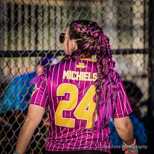 15  Fastpitch Softball Hairstyles to Try