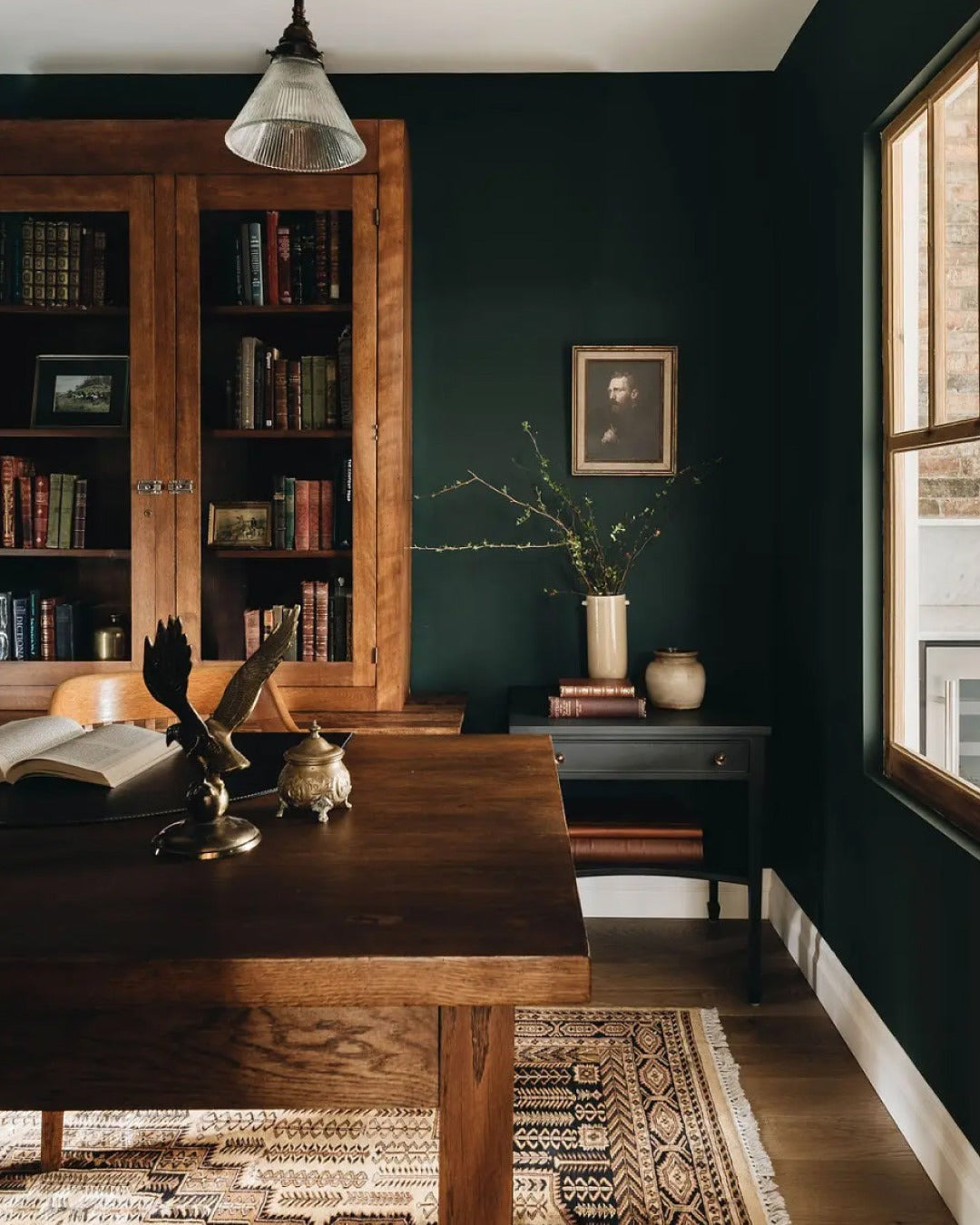15 Game-Changing Modern Office Ideas for 2025