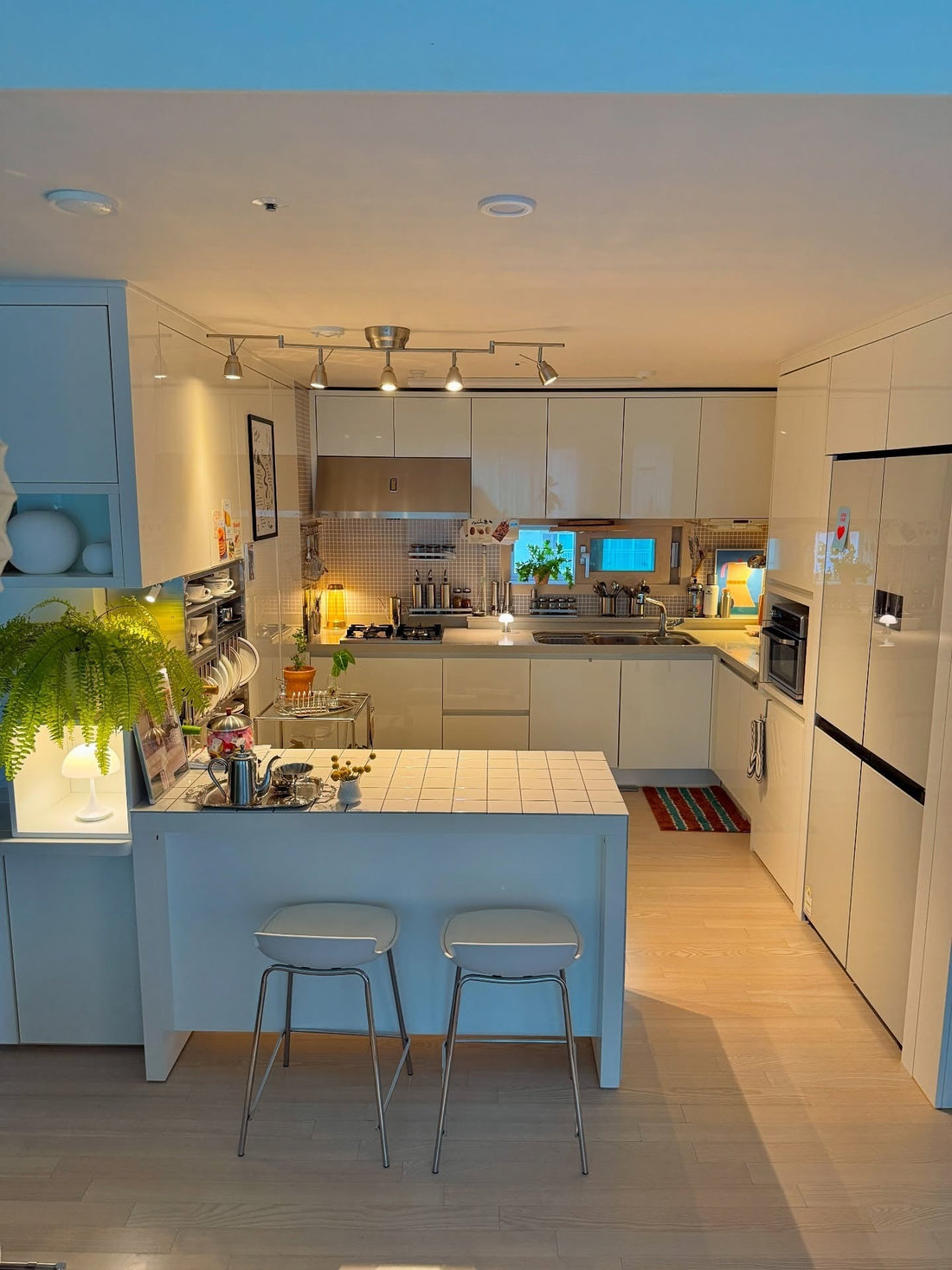 15 Warm Minimalist Kitchen Ideas for Everyday Living
