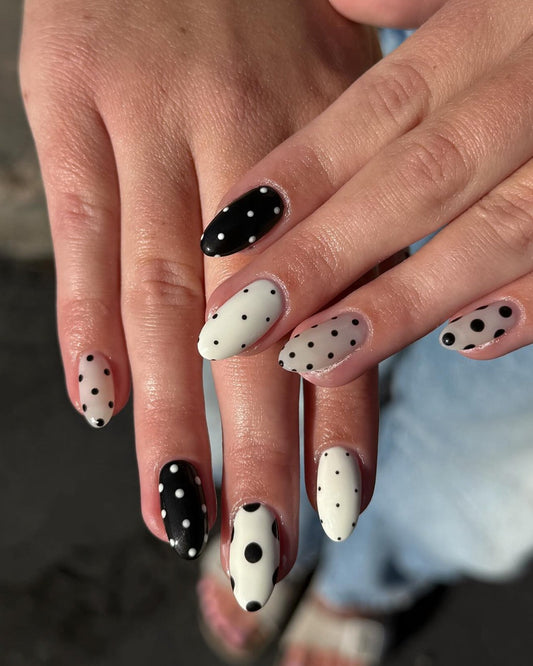 15 Retro Nail Ideas for Creative Nails