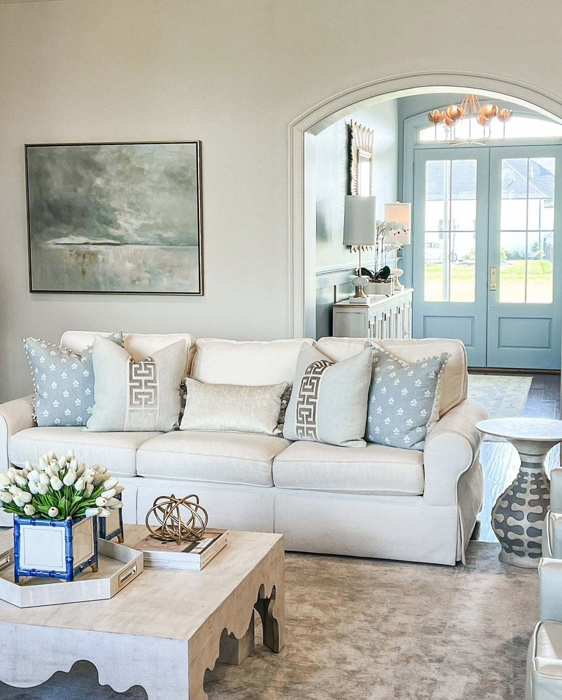 15 Blue and White Living Room Ideas with Timeless Charm