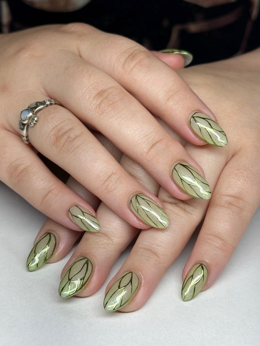 15 Must-See Nature Nails for 2026