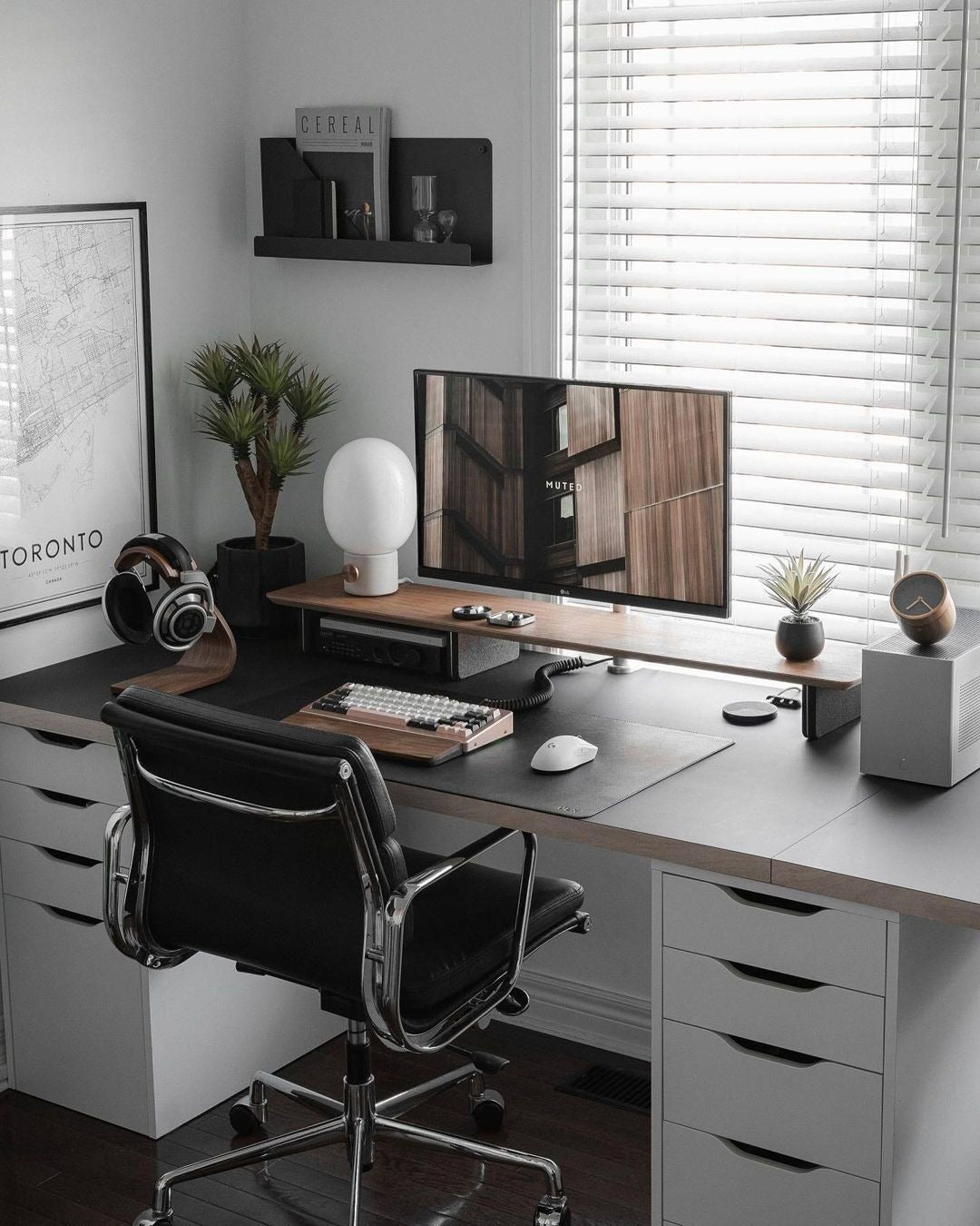 15 Cozy Office Ideas with Warm Minimalism ☕