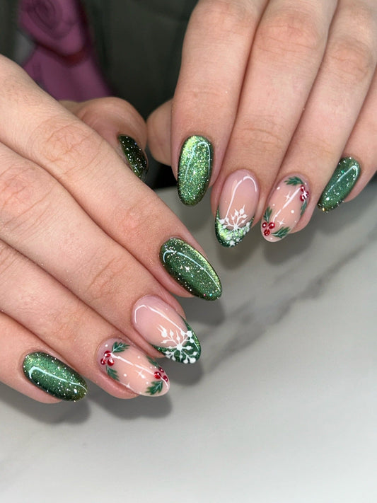 15 Must-See Red and Green Nail Ideas 2026