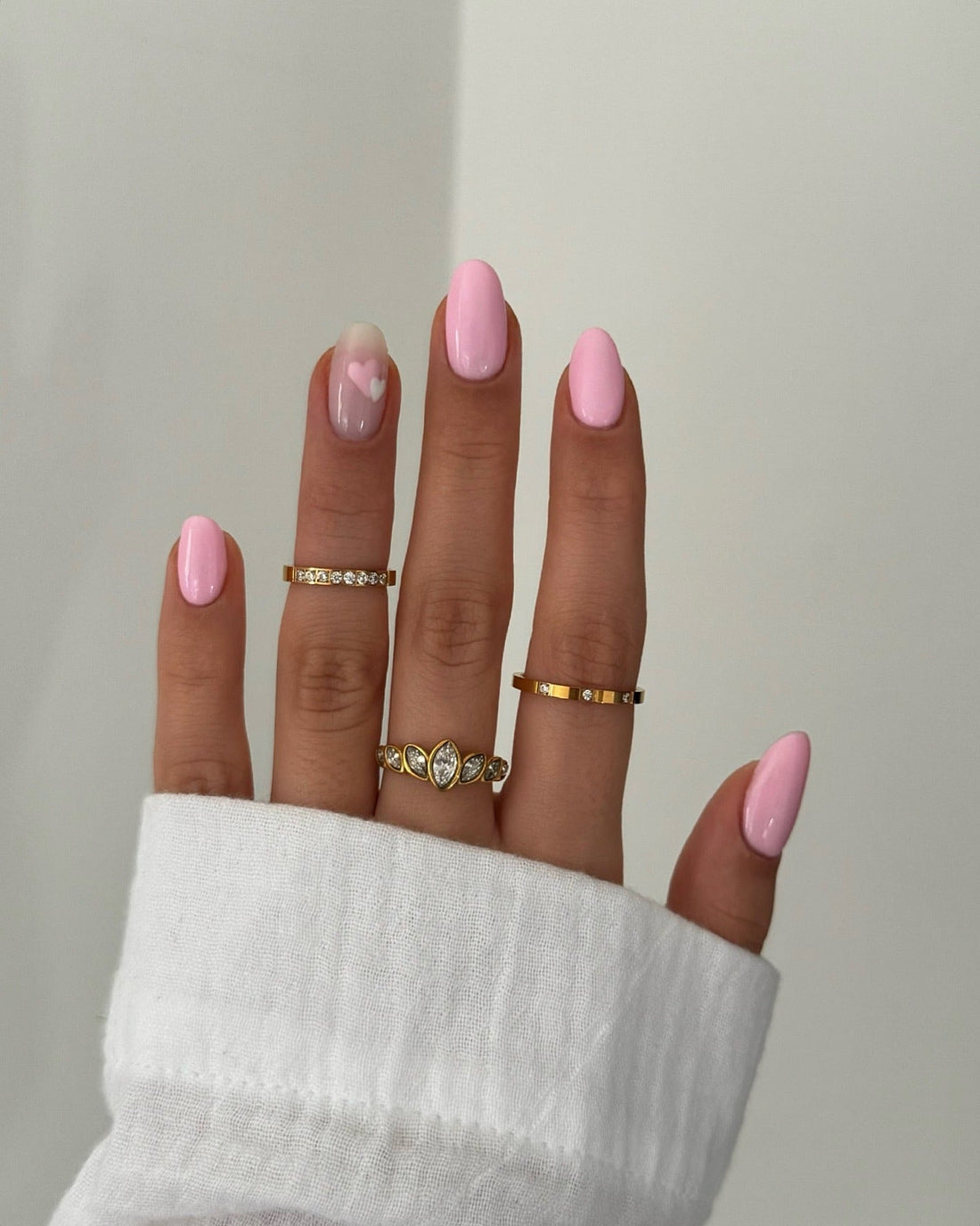 15 Fresh Pink Almond Nail Ideas 2026
