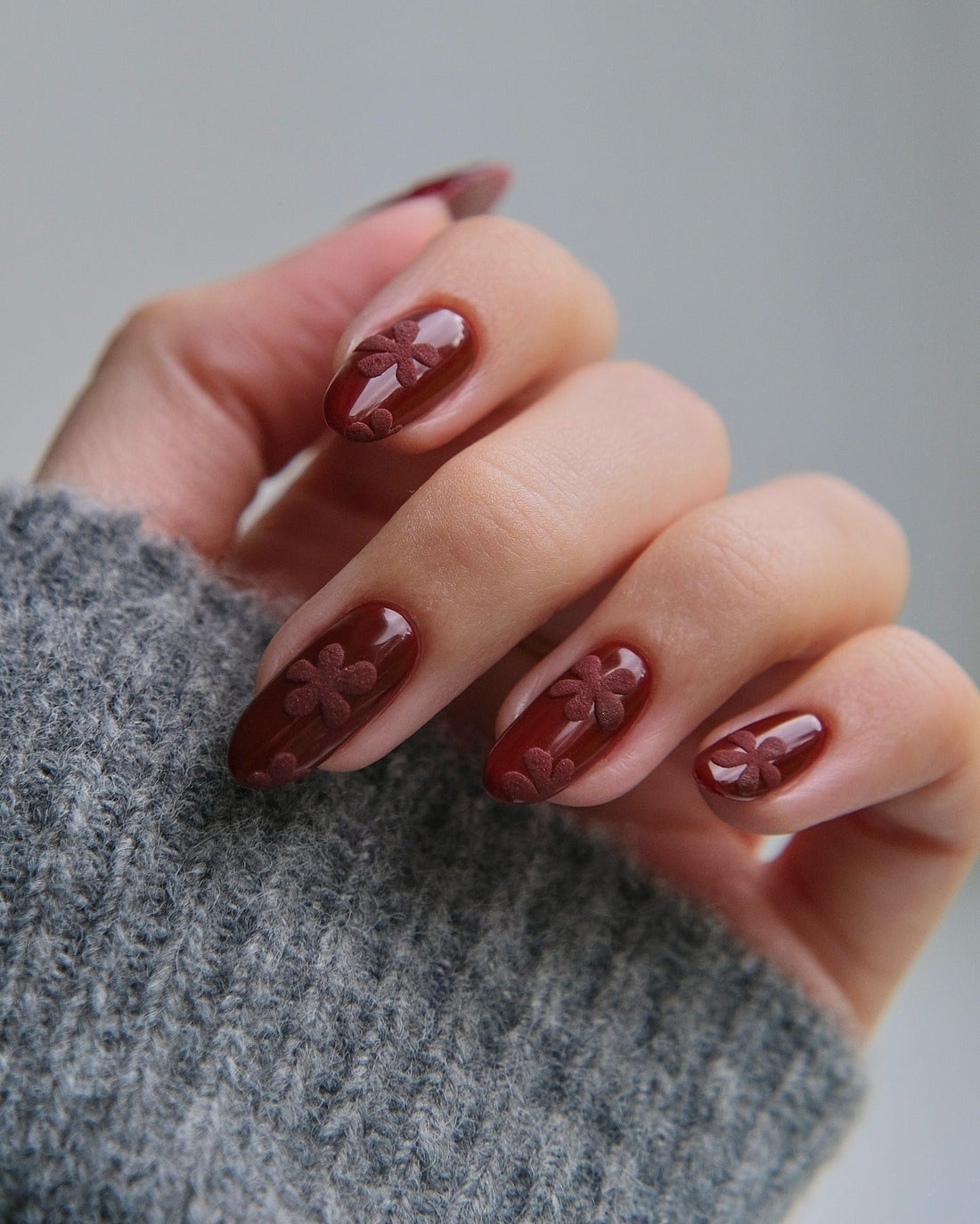 15 Classy Maroon Color Nail Ideas with a Twist