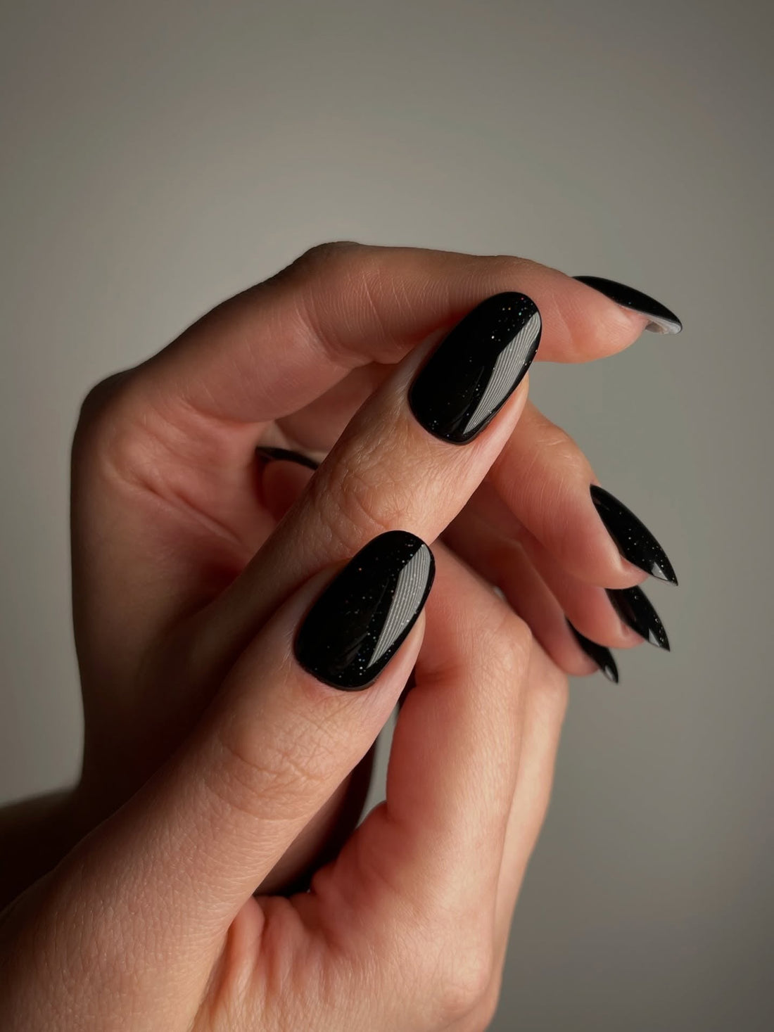 15 Trendy Black Nail Ideas 2026