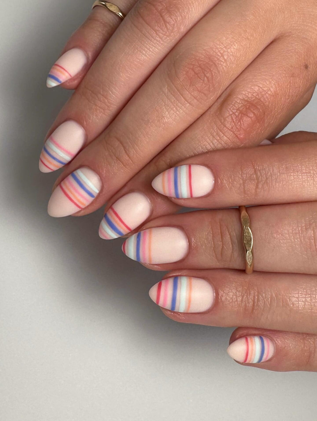 15 Fresh Nail Ideas With Lines and Dots 2026
