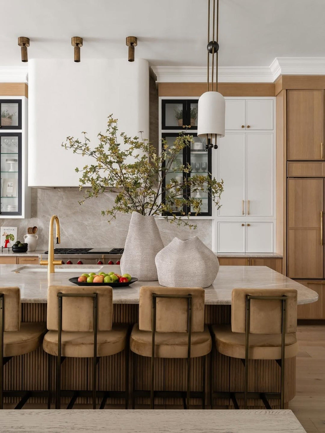 15 Creative Kitchen Centerpiece Ideas 2026