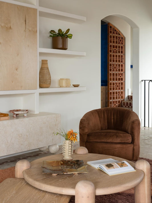 15 Trending Earth Tone Living Room Ideas for 2026