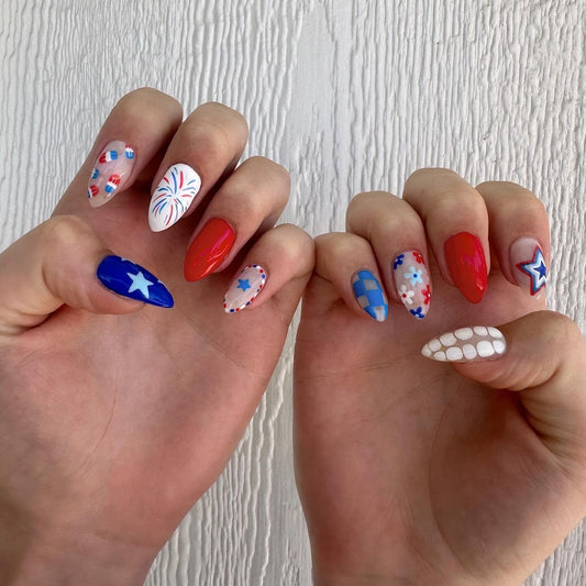 15 Must-Try American Flag Nails 2026
