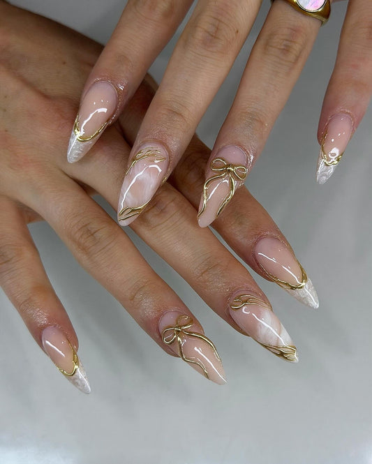 15 Gold Sparkle Nail Ideas 2026