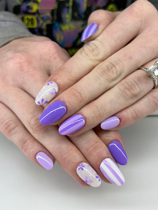 15 Must-Try Purple Nails for 2026
