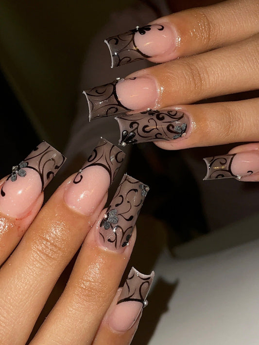 15 Trendy Long Black Nail Ideas 2026