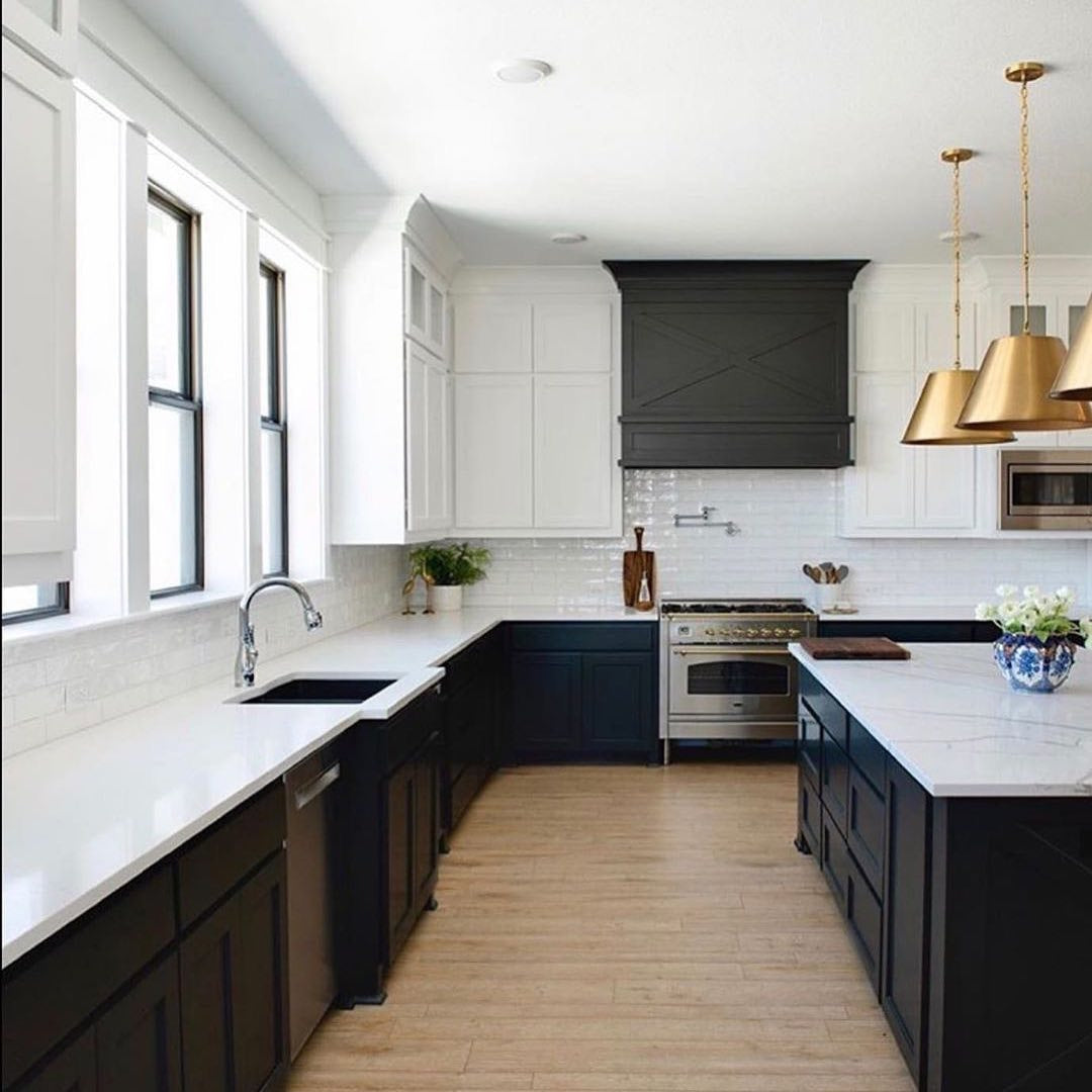 15 Bold Black and White Kitchen Cabinets Ideas for 2025