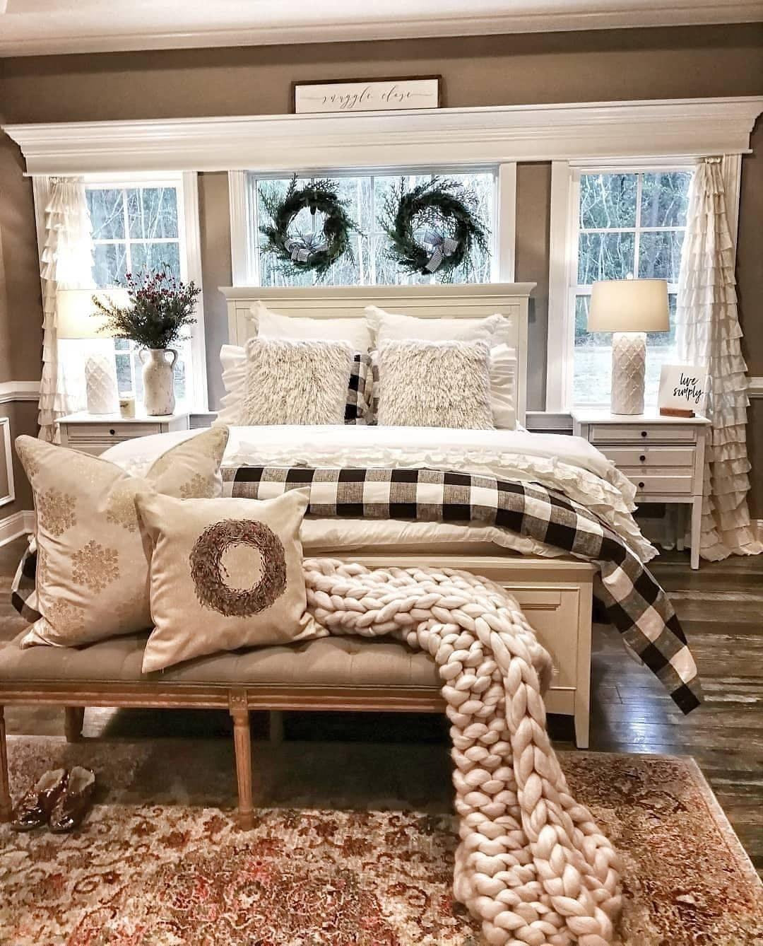 15 Cozy Farmhouse Bedroom Ideas Made for Comfort 2026