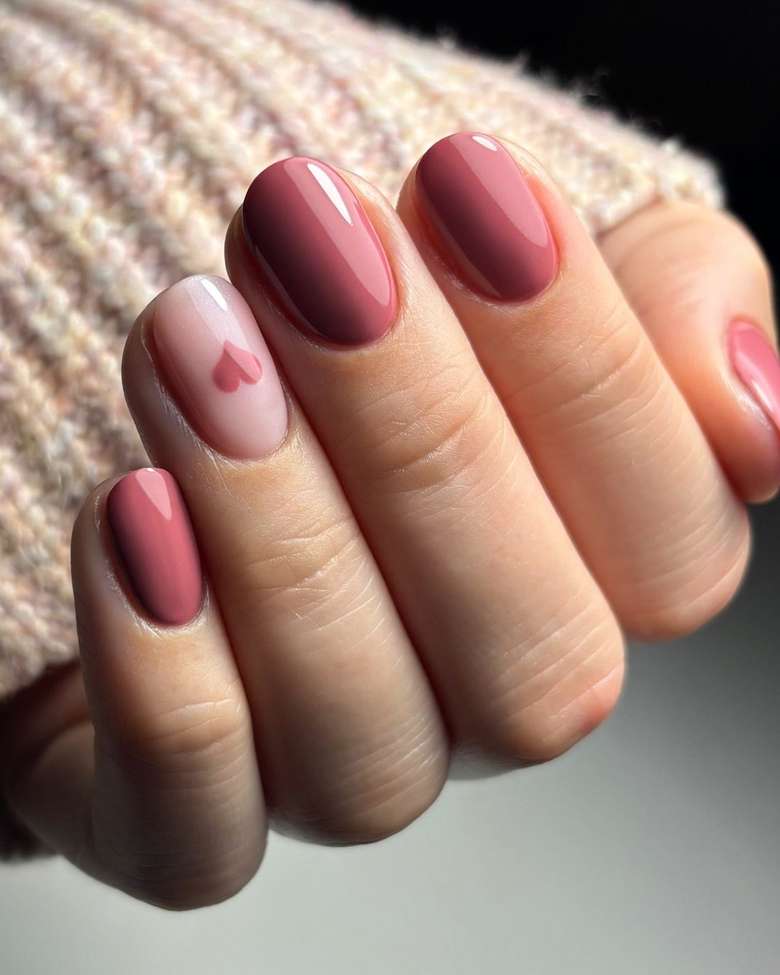 15 Neutral Dipped Nail Ideas That Look Expensive for 2026