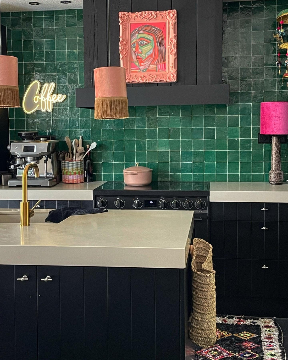 15 Funky Kitchen Ideas That Mix Color and Creativity 💫