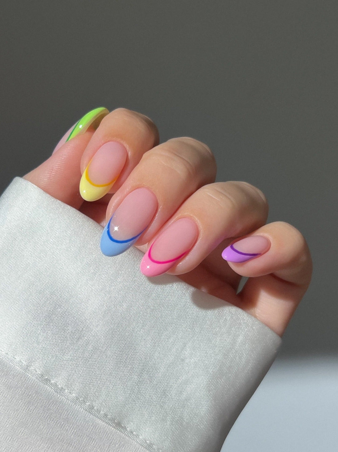 15 Best Multicolor Nail Ideas 2026
