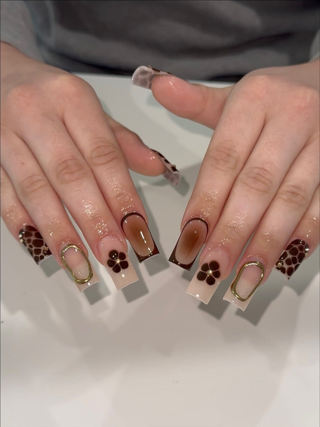 15 Stylish Medium Length Coffin Nails for 2026
