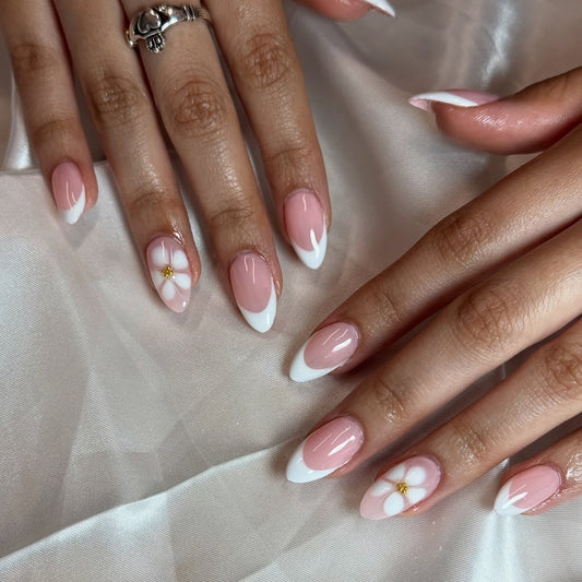 15 Best French Nail Ideas 2026