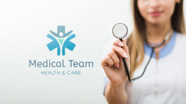 Free Blurred Woman Holding A Stethoscope Psd