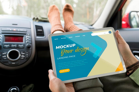 Free Car Travel Concept Mock-Up Psd
