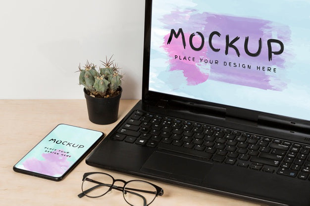 Free Desk Concept Concept Mock-Up Psd