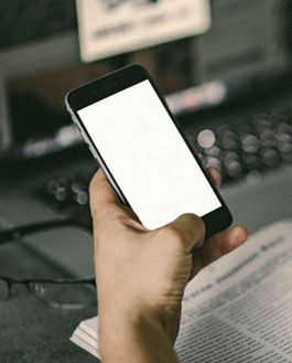Free Iphone Mockup