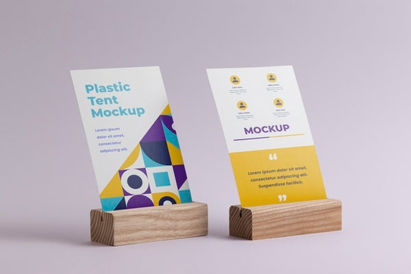 Free Paper Table Tent Mockup Isolated Psd