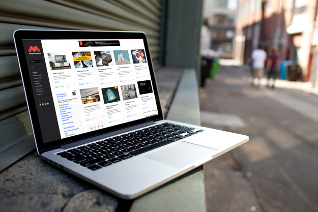 Free Realistic Laptop Presentation Psd
