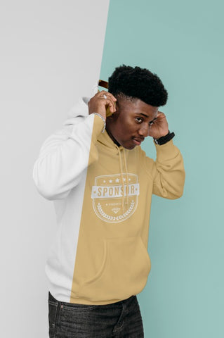 Free Side View Of Stylish Man In Hoodie With Headphones Psd