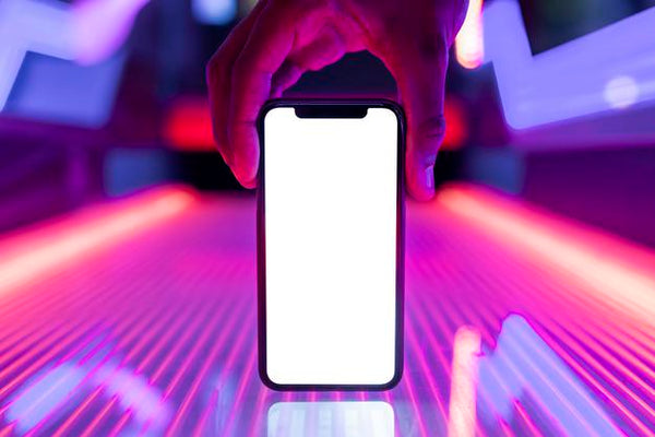 Free Smartphone Screen Mockup On Glowing Neon Lights Psd