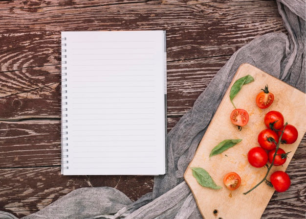 Free Top View Tomatoes On Table Psd