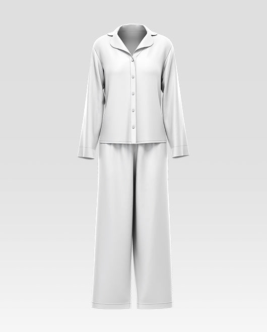Free Women’S Pajamas Mockup